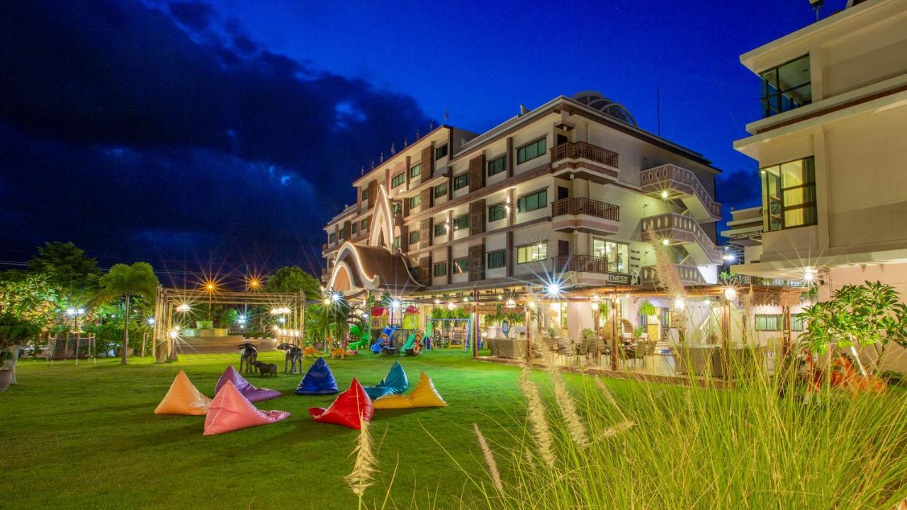 Phanomrungpuri Hotel Buriram Nangrong Kültér fotó