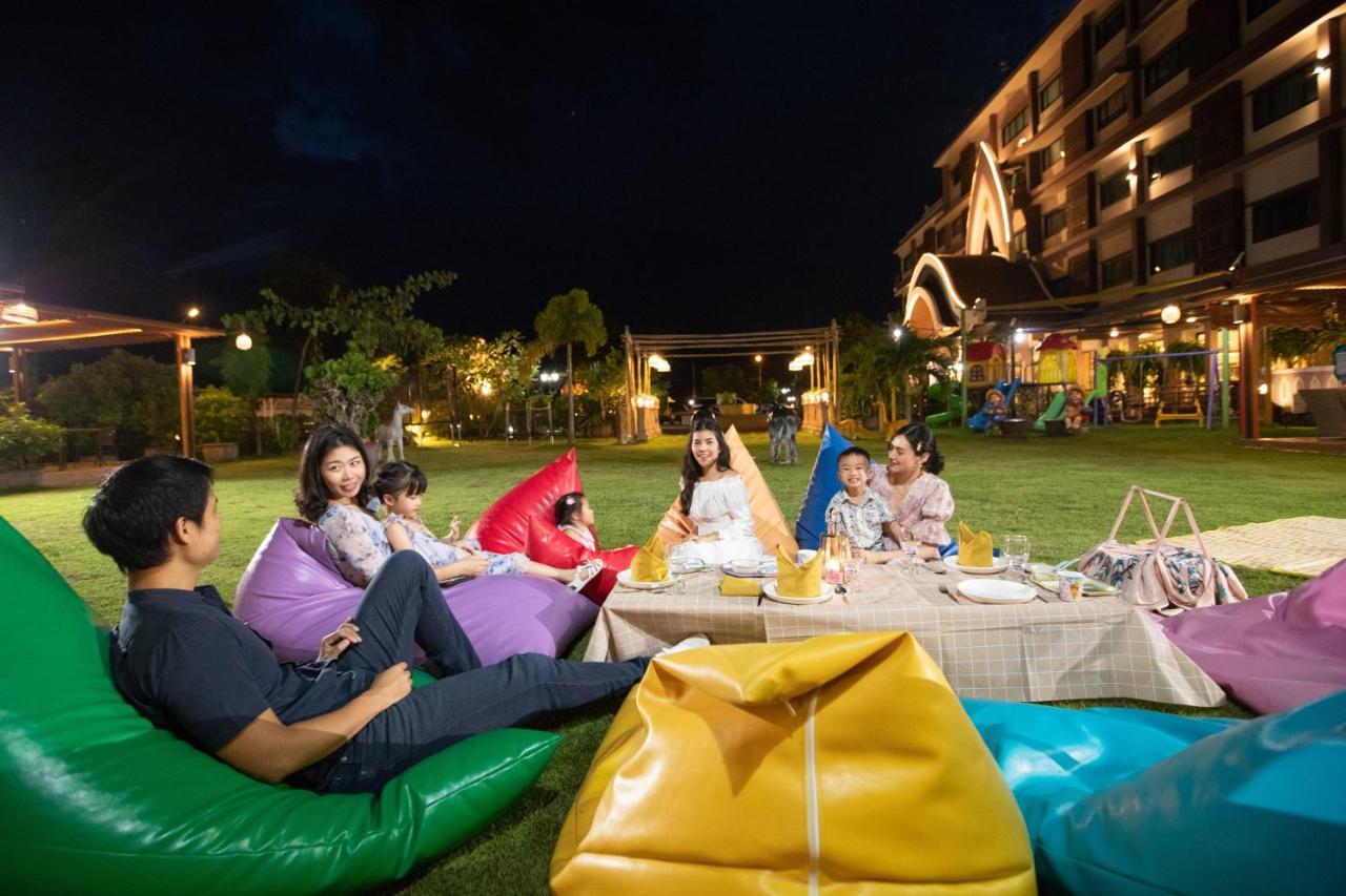 Phanomrungpuri Hotel Buriram Nangrong Kültér fotó