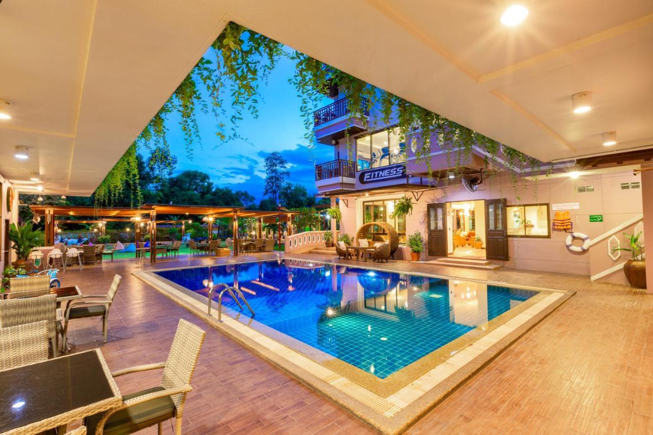 Phanomrungpuri Hotel Buriram Nangrong Kültér fotó