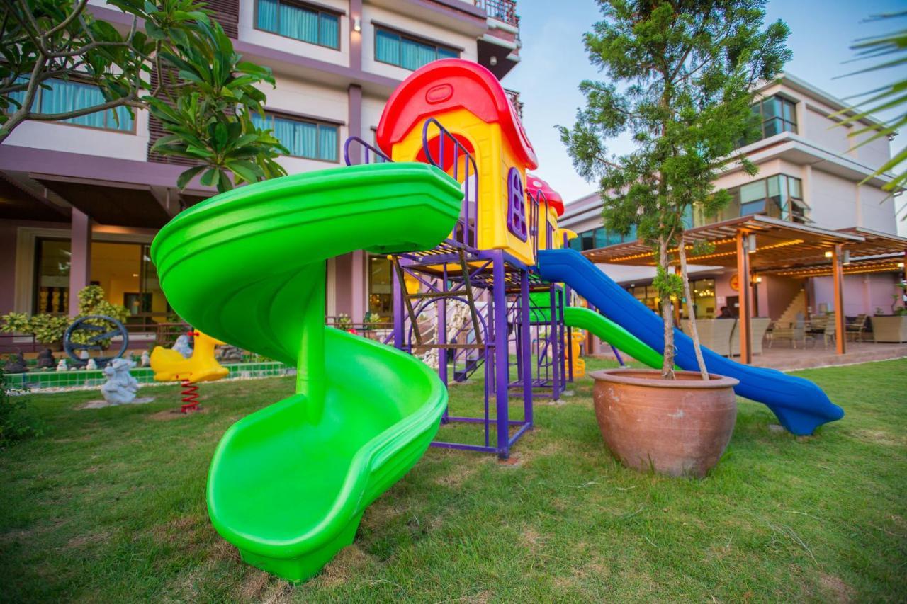 Phanomrungpuri Hotel Buriram Nangrong Kültér fotó