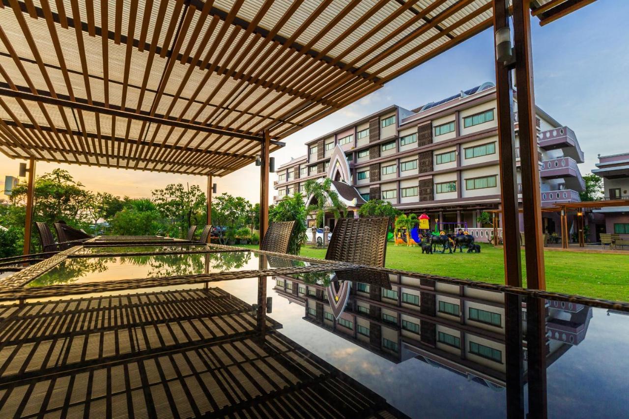 Phanomrungpuri Hotel Buriram Nangrong Kültér fotó