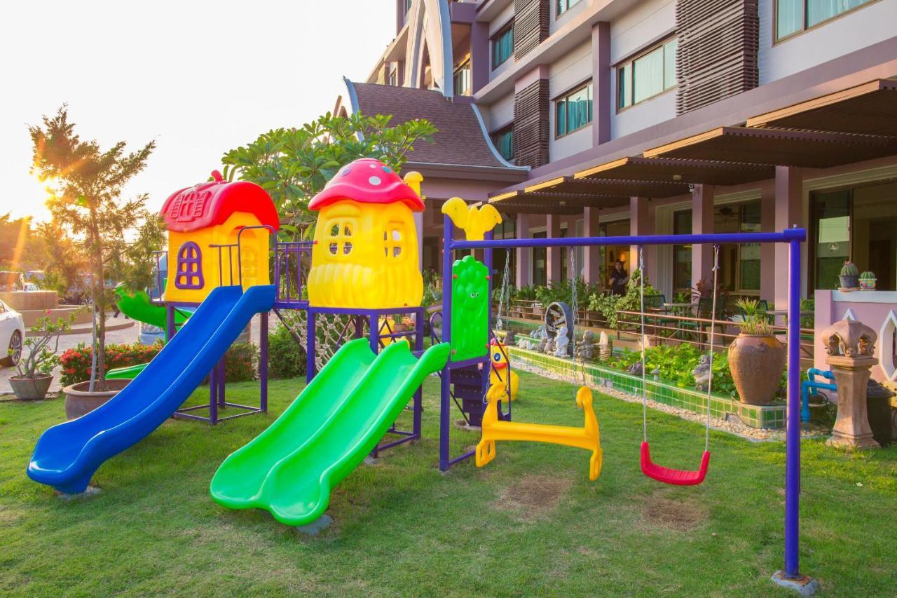 Phanomrungpuri Hotel Buriram Nangrong Kültér fotó